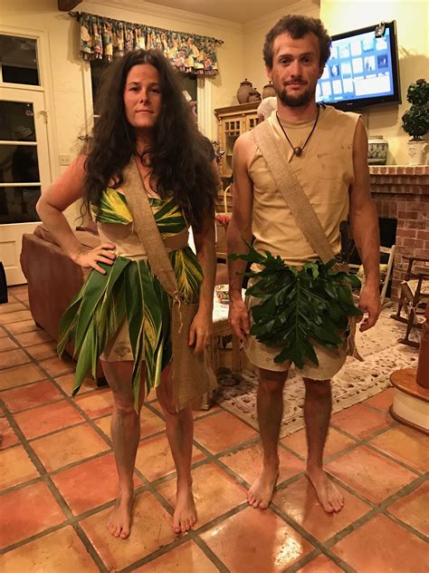 nude mom|Mom’s nude Halloween costume transformations are blowing minds